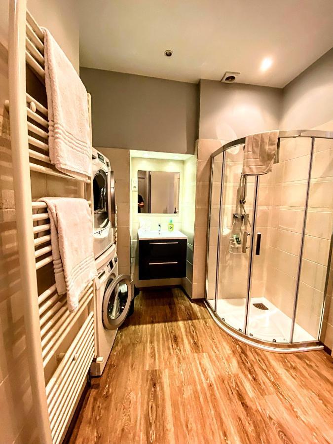 Centrally Located Sarlat Apartment With Medieval Town Views Экстерьер фото