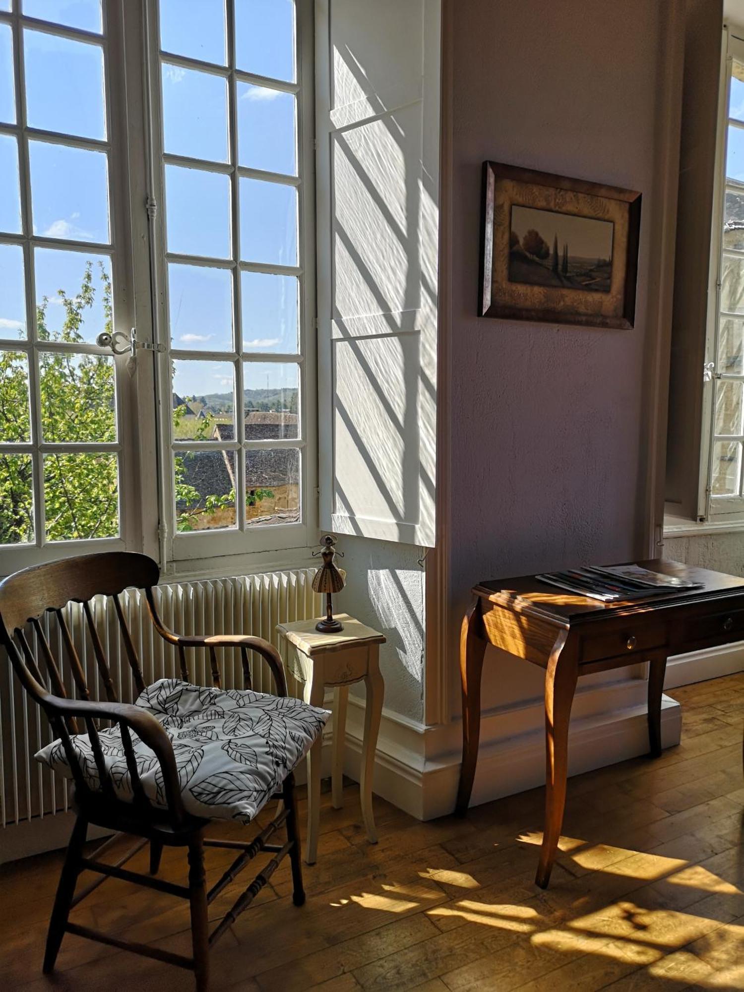 Centrally Located Sarlat Apartment With Medieval Town Views Экстерьер фото